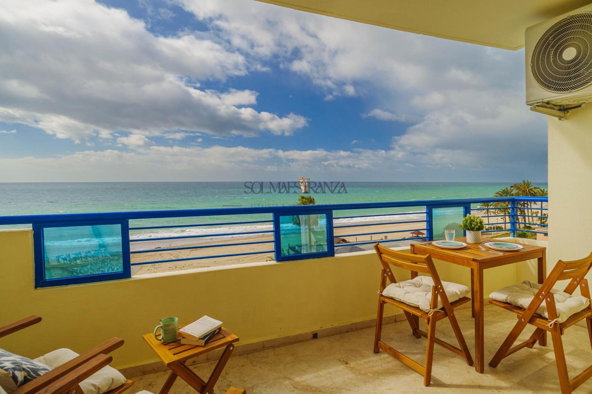 Front View By Sol Maestranza Apartment